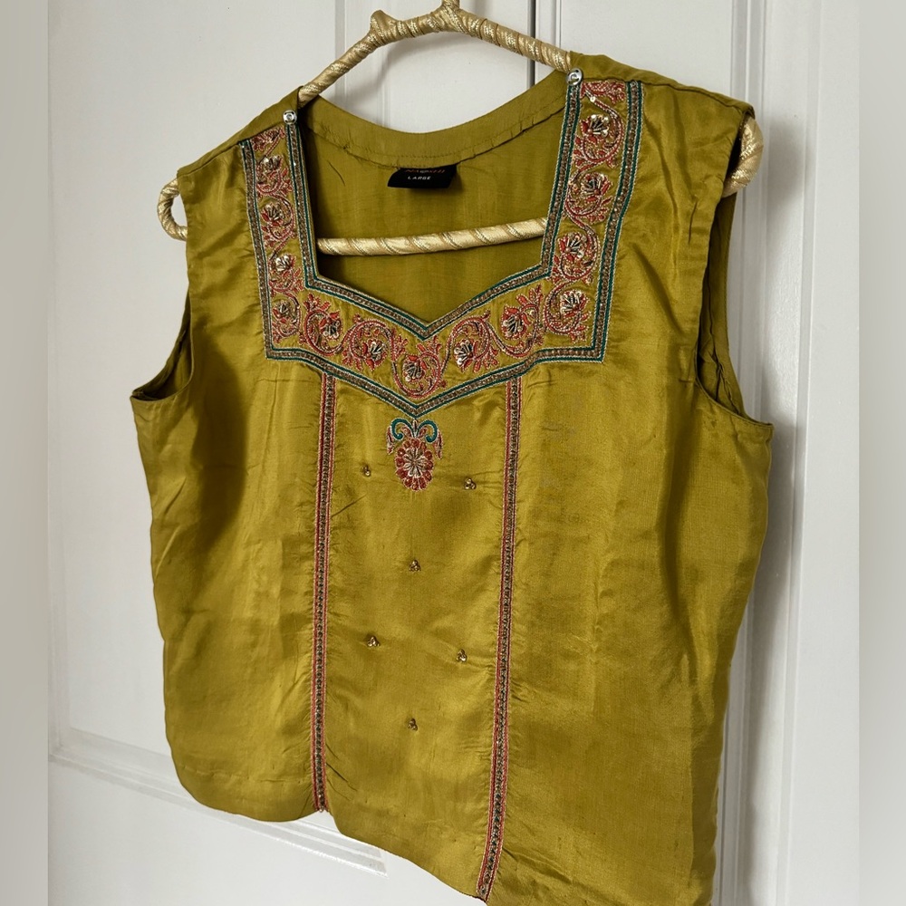 Pakistani/Indian Lengha